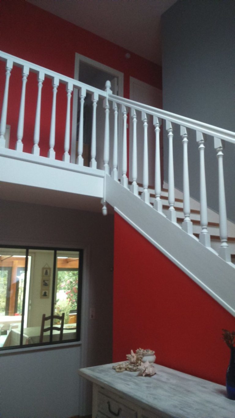 Plomelin cage descalier laque blanche et bois verni 4 - Plomelin Quimper